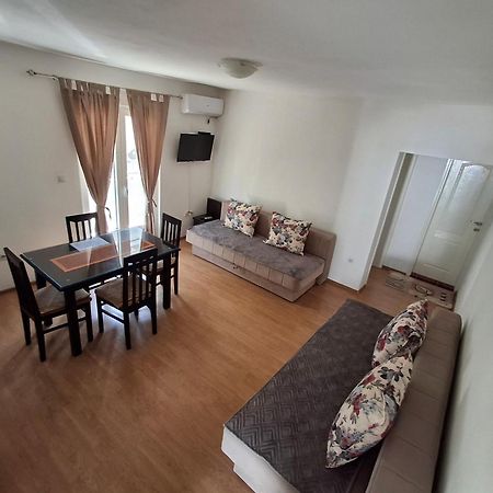 Apartments Marija تيفات الغرفة الصورة